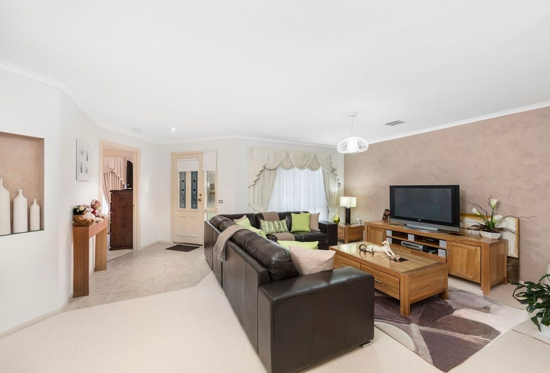 12 Cameron Way, Pakenham, Pakenham - Thumbnail 2