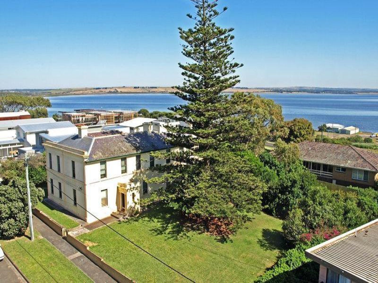 10 Queen Street, Queenscliff - Thumbnail 7