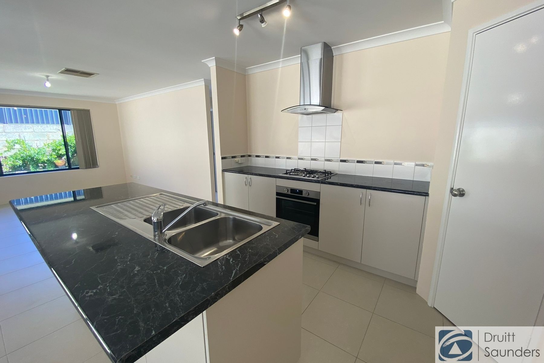 12 Thiele Road, Banksia Grove WA 6031, Banksia Grove - Thumbnail 2