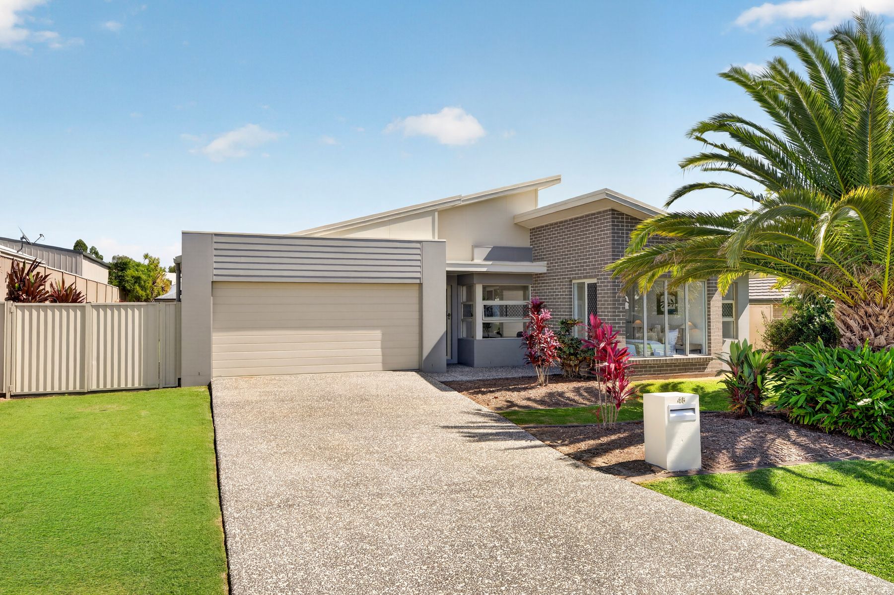 45 Unwin Road, Redland Bay QLD 4165, Redland Bay - Thumbnail 2