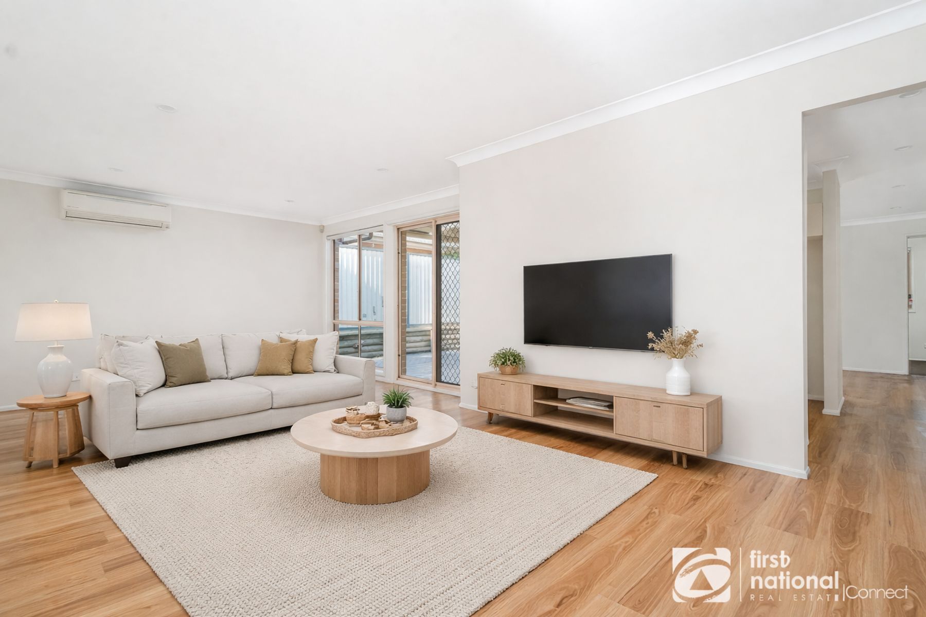 35 Hart Road, South Windsor NSW 2756, South Windsor - Thumbnail 2