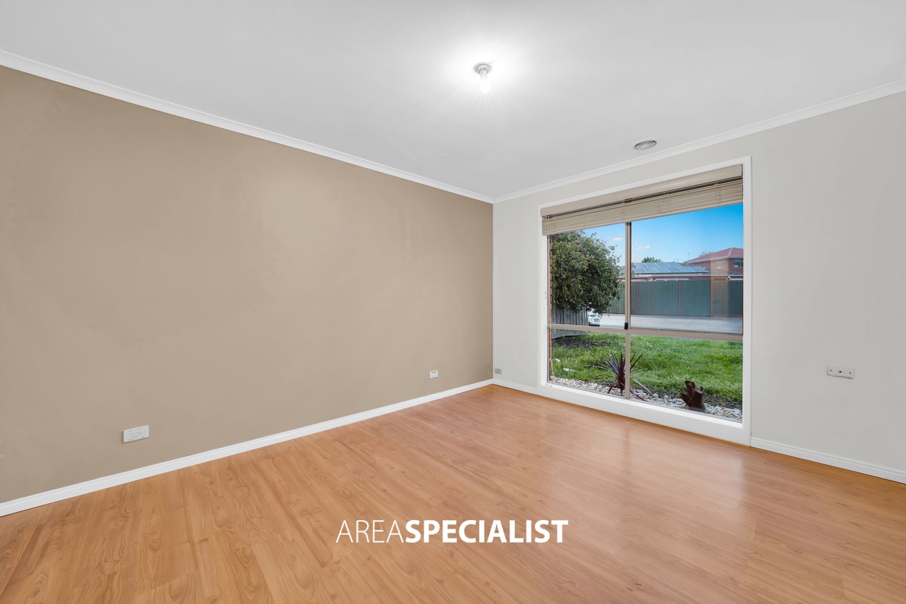 22 Caroline Crescent, Cranbourne West, VIC 3977, Cranbourne West - Thumbnail 4