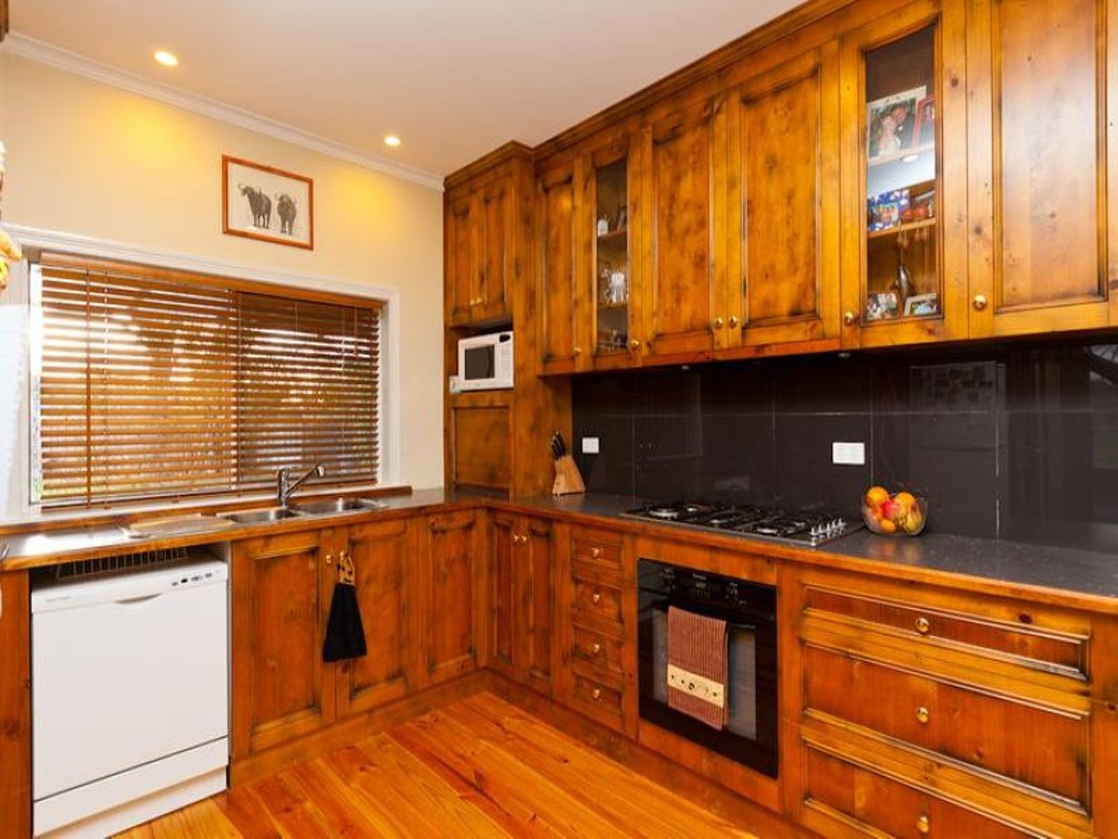 544 Cureton Avenue, Nichols Point - Thumbnail 6