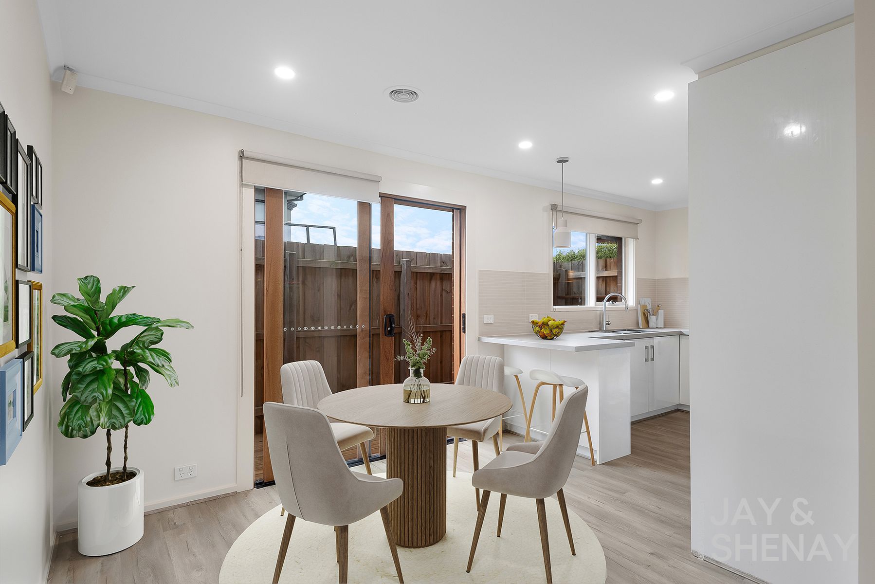 1/7 Monteith Crescent, Endeavour Hills, Endeavour Hills - Thumbnail 4
