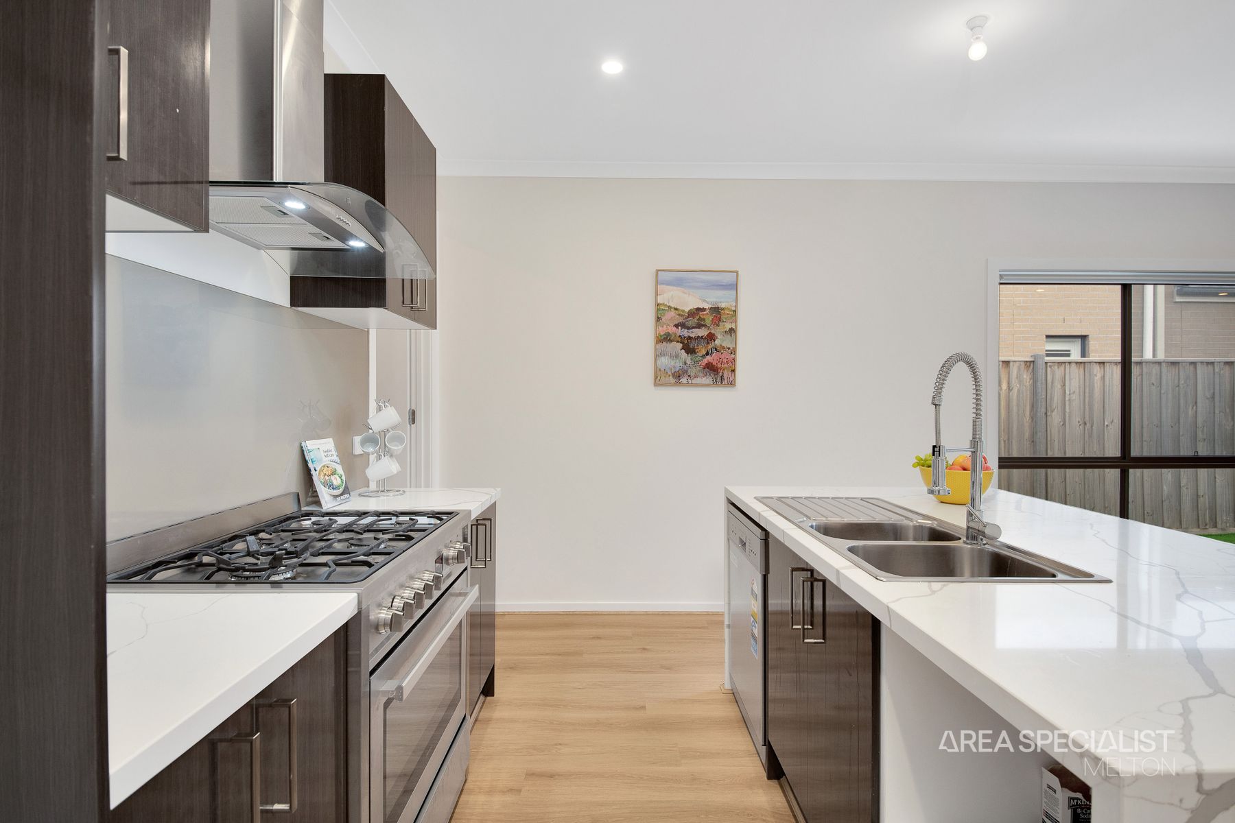 11 Ainsley Road, Thornhill Park, VIC 3335, Thornhill Park - Thumbnail 5