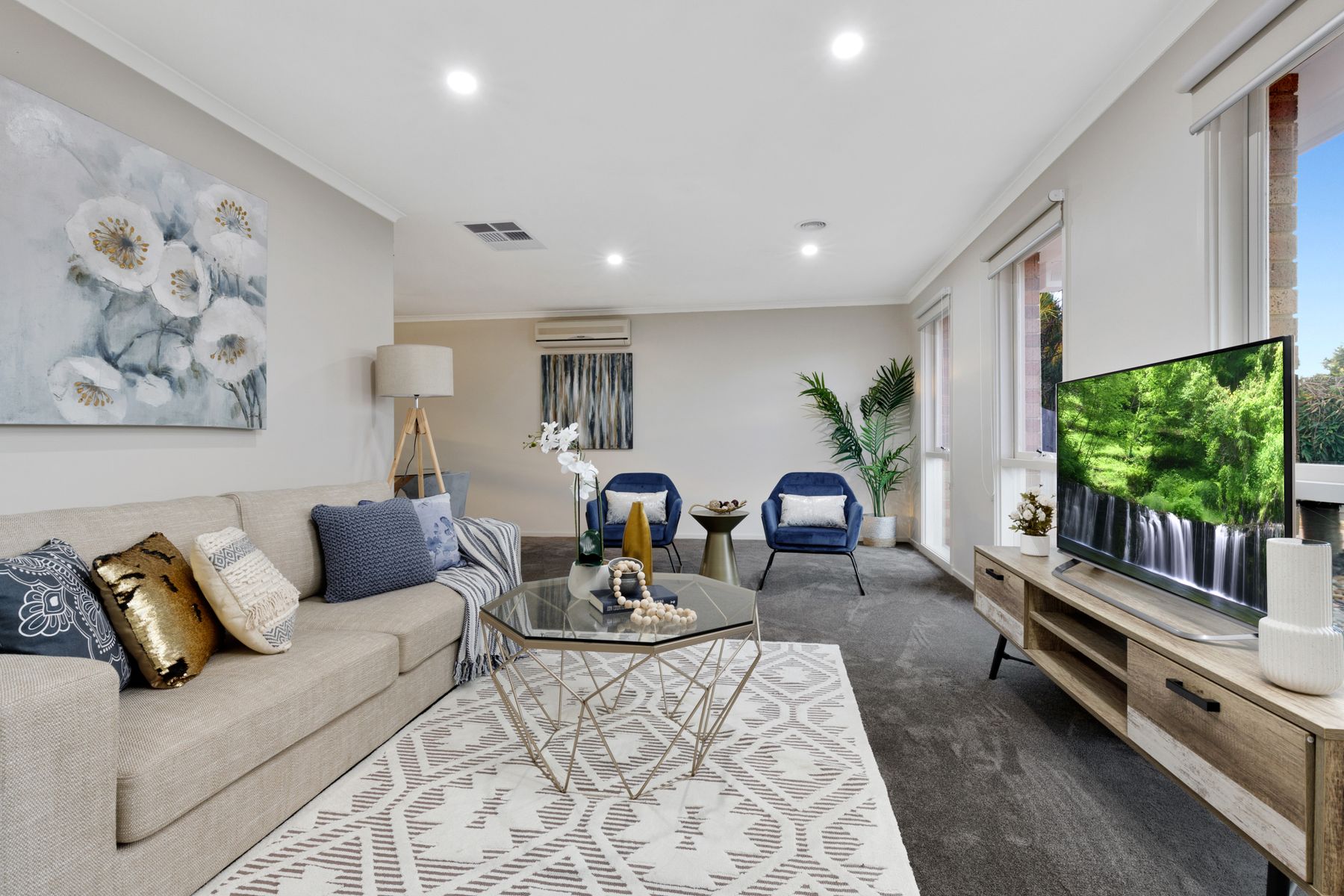 25 Lawless Drive, Cranbourne North, VIC 3977, Cranbourne North - Thumbnail 2