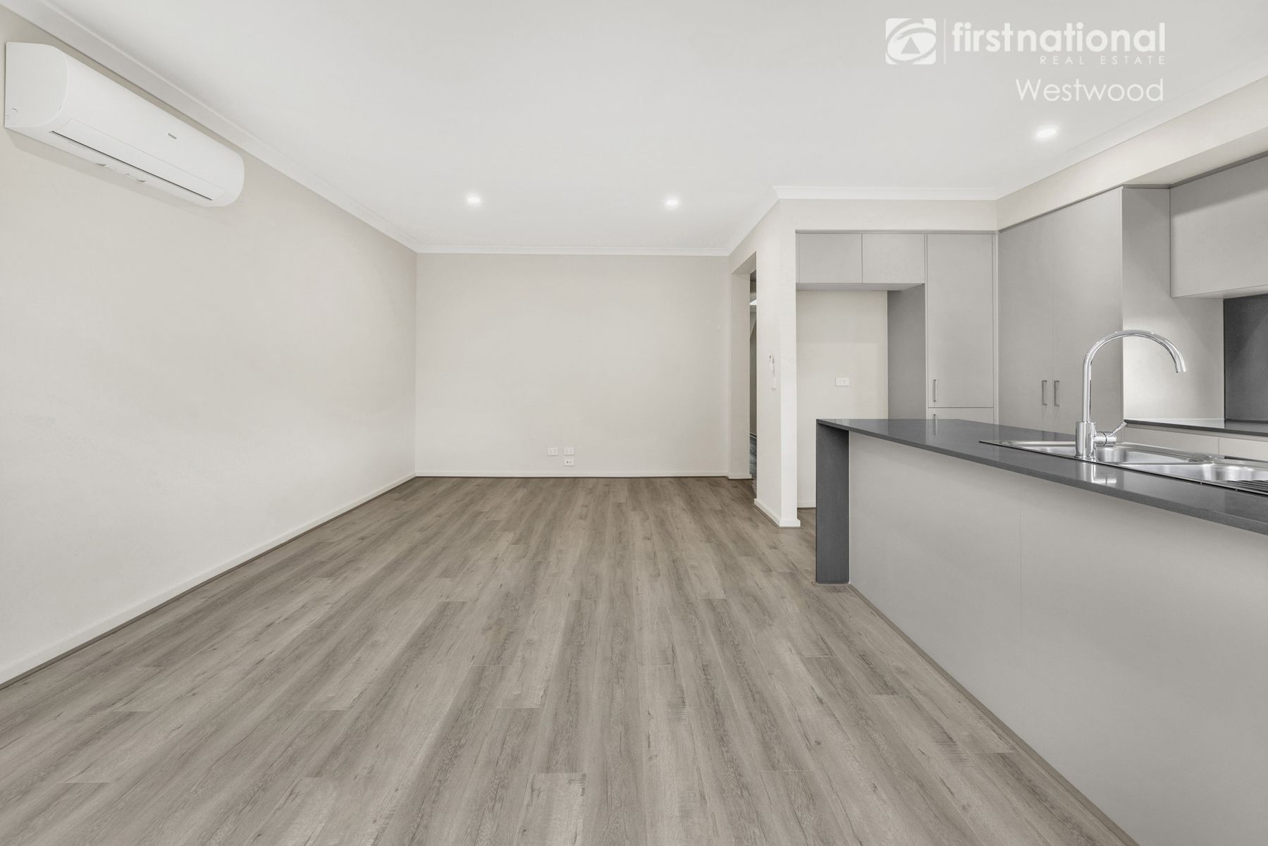 22 Woolspinner Crescent, Wyndham Vale VIC 3024, Wyndham Vale - Thumbnail 3