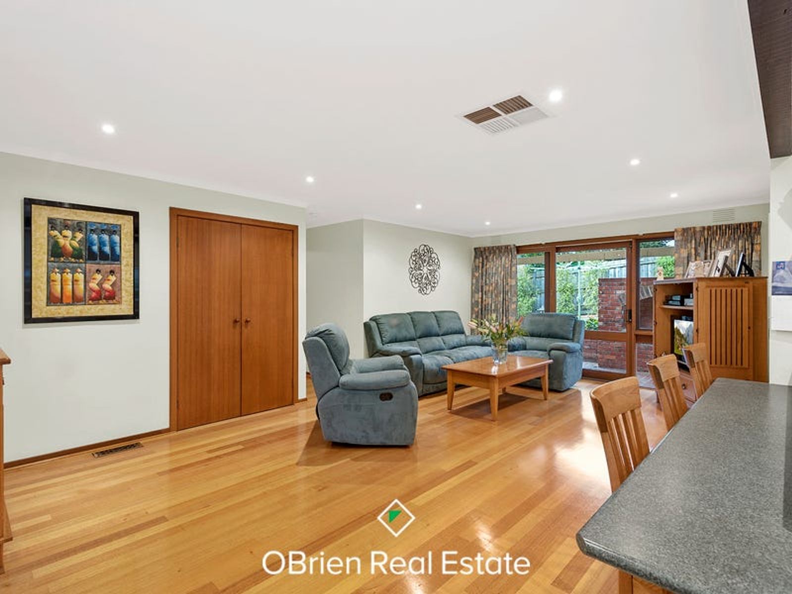 8 Jeffs Court, Endeavour Hills, VIC 3802, Endeavour Hills - Thumbnail 4