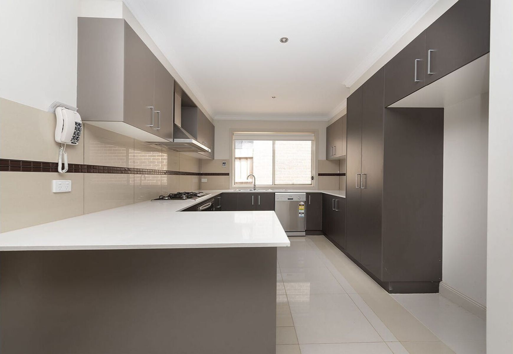 39 Barleygrass Crescent, Brookfield, VIC 3338, Brookfield - Thumbnail 3