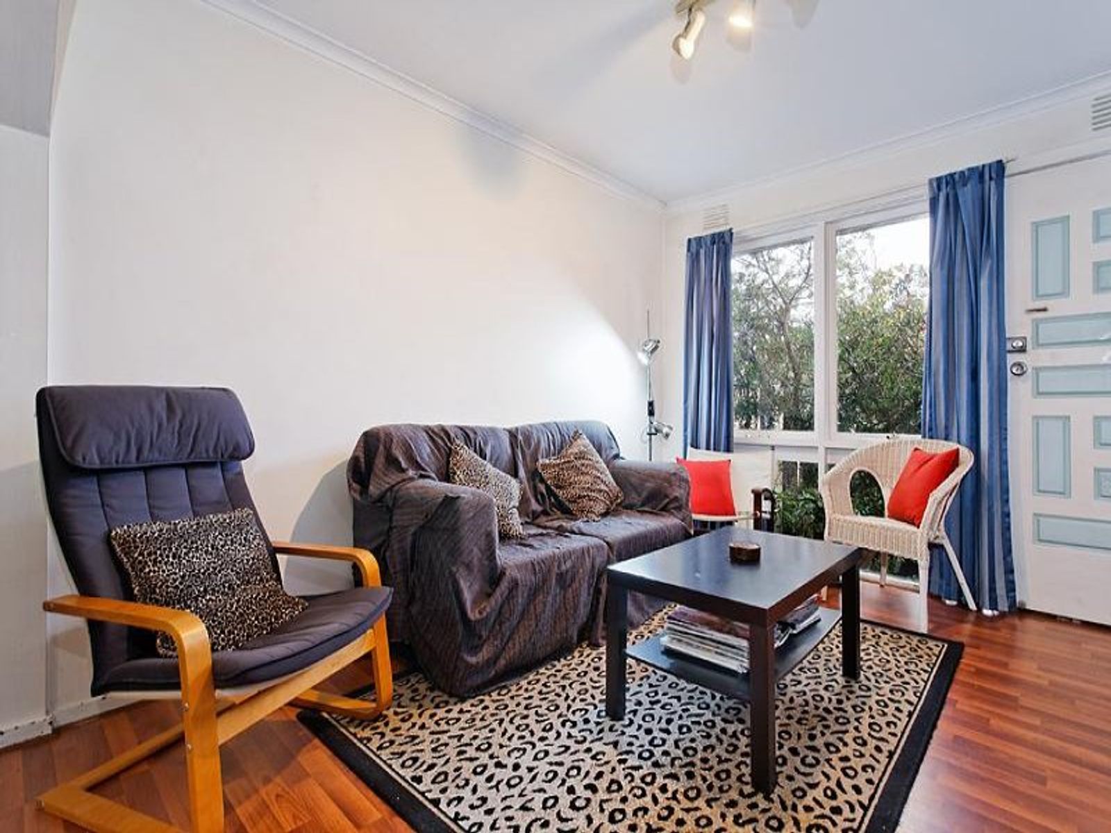 4/37 Westbourne Road, Kensington - Thumbnail 2