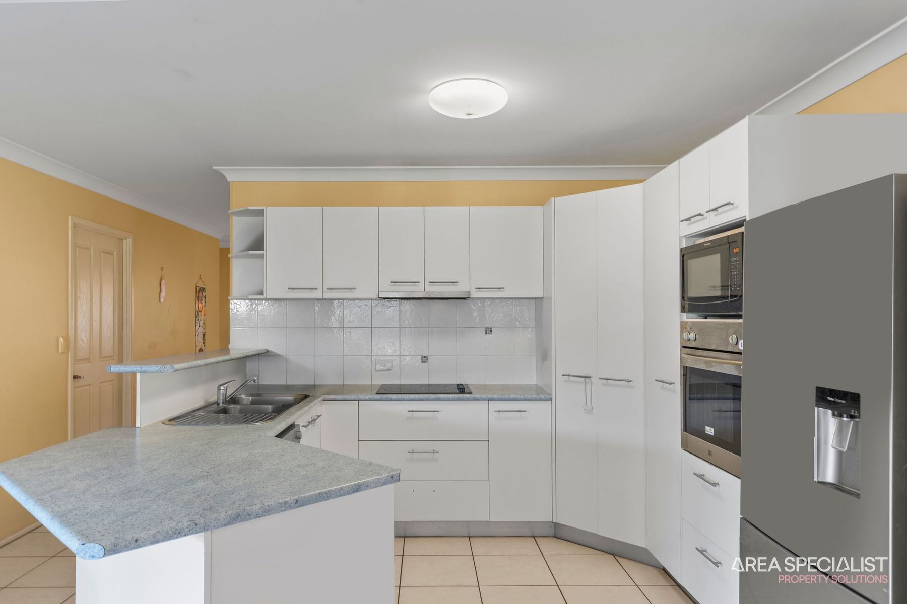18 Woodswallow Street, Jacobs Well, Jacobs Well - Thumbnail 7