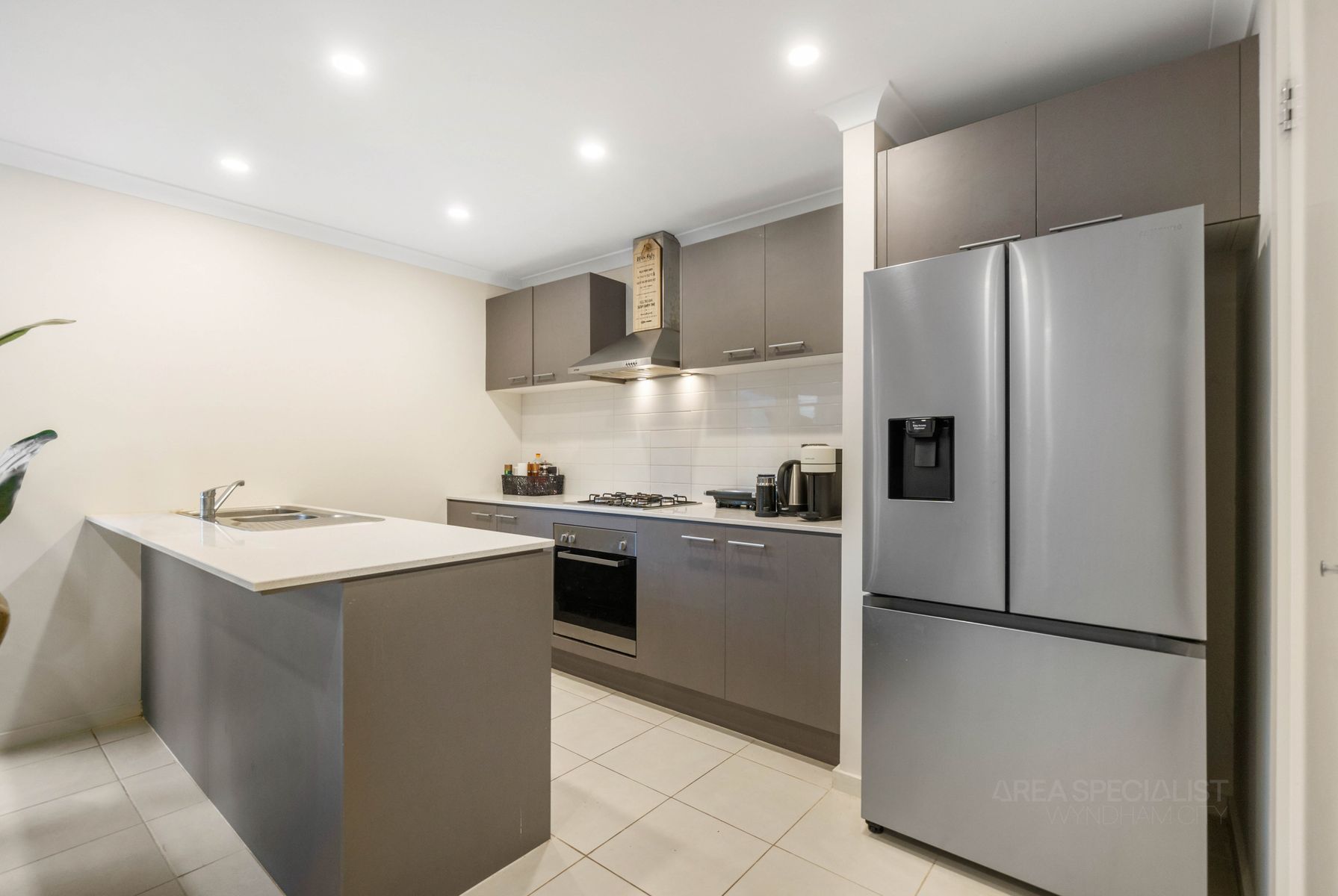 8 Buckland Circuit, Werribee, VIC 3030, Werribee - Thumbnail 8