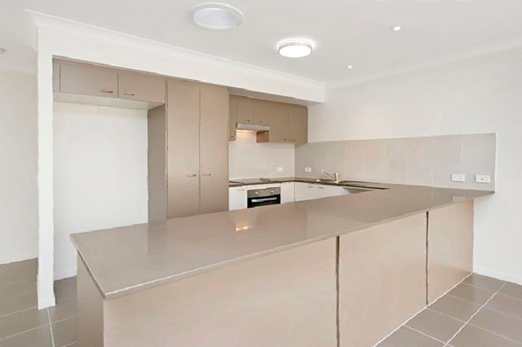 8 Carlsson Place, Kirkwood - Thumbnail 4