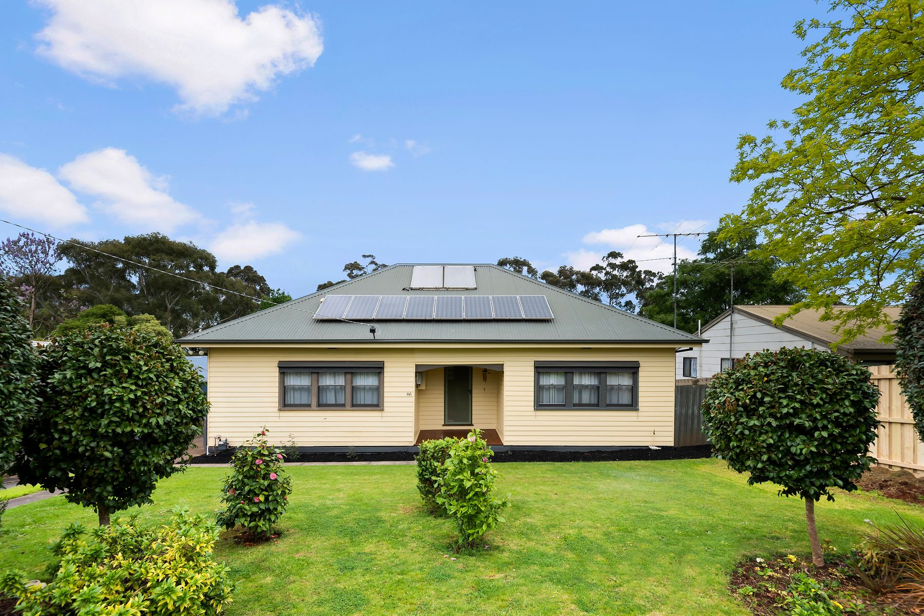 66 Longwarry Road, Drouin VIC 3818