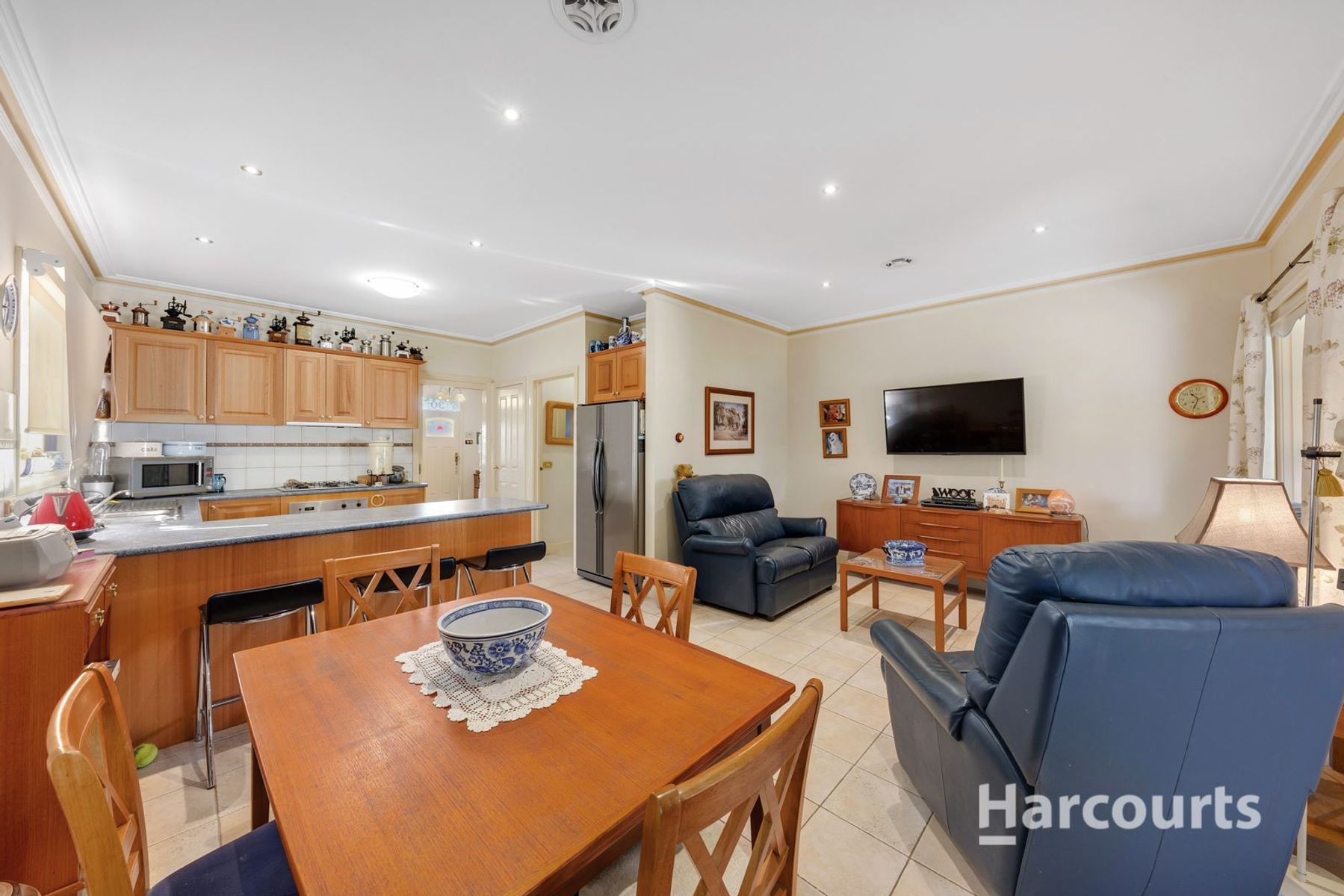 30 Windsor Gardens, Caroline Springs, VIC 3023, Caroline Springs - Thumbnail 8