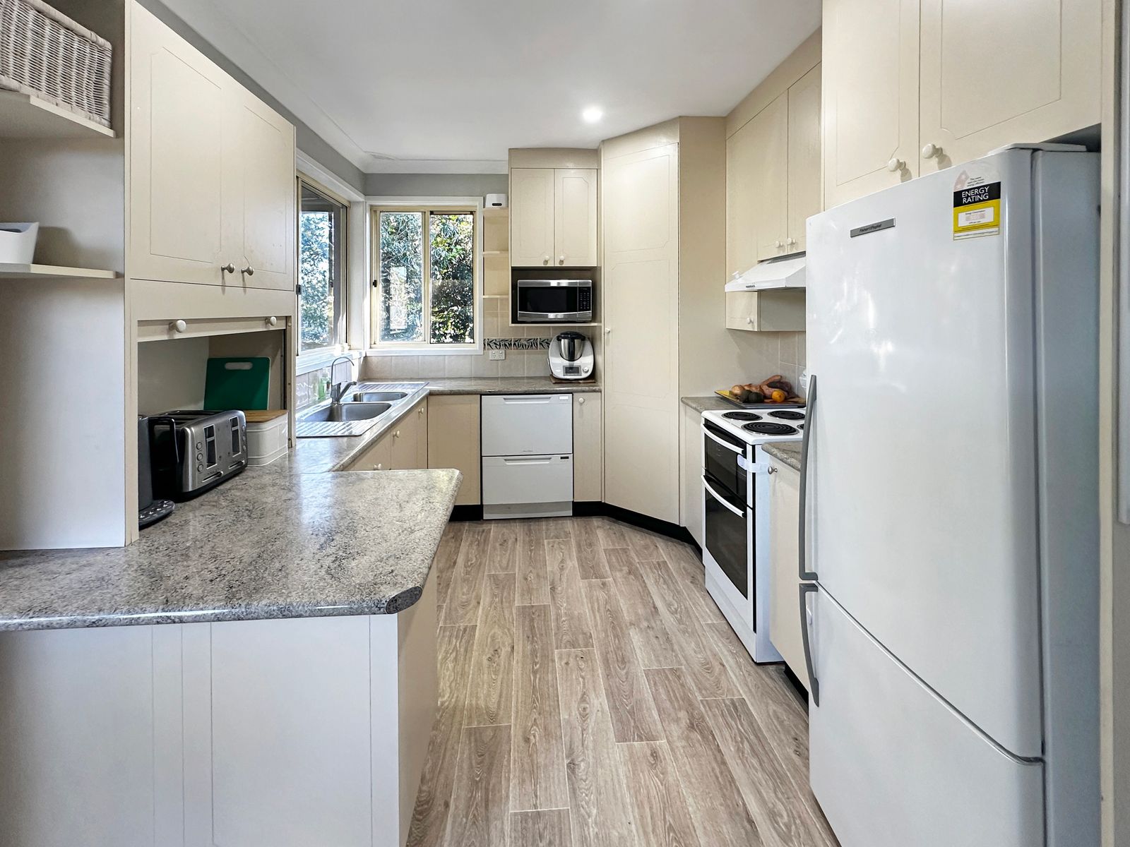 4 Carramar Crescent, Hawks Nest NSW 2324, Hawks Nest - Thumbnail 3