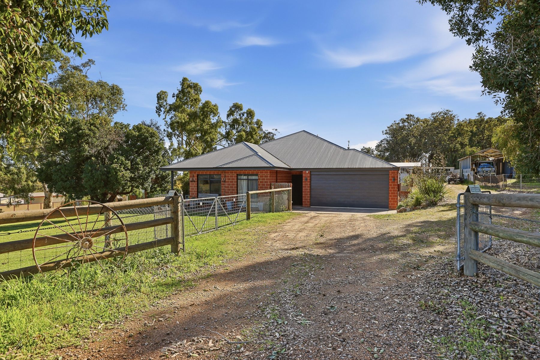 144 Clifton Road, Yarloop - Image 1