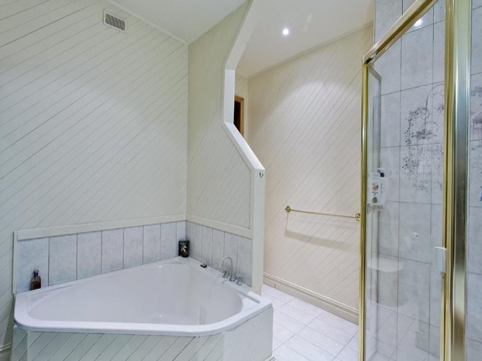 15 Stanhope Street, West Footscray - Thumbnail 8