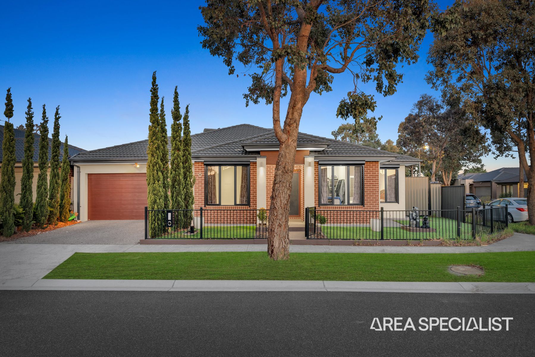19 Pistachia Drive, Tarneit, VIC 3029, Tarneit - Thumbnail 2