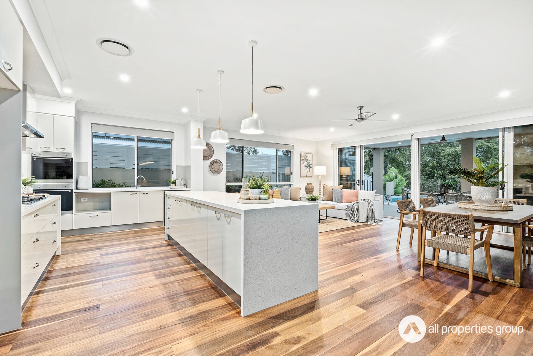 10 Saltwater Terrace, Helensvale QLD 4212, Helensvale - Thumbnail 2