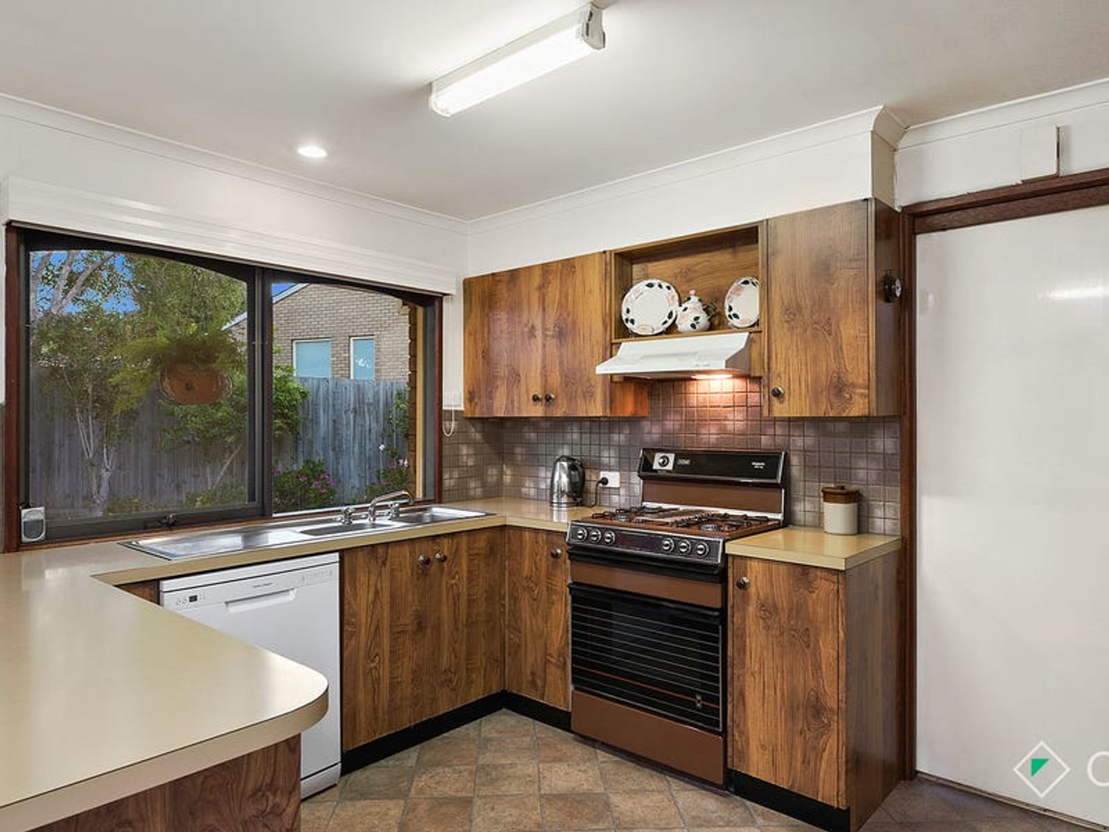 2 Melina Court, Endeavour Hills, VIC 3802, Endeavour Hills - Thumbnail 4