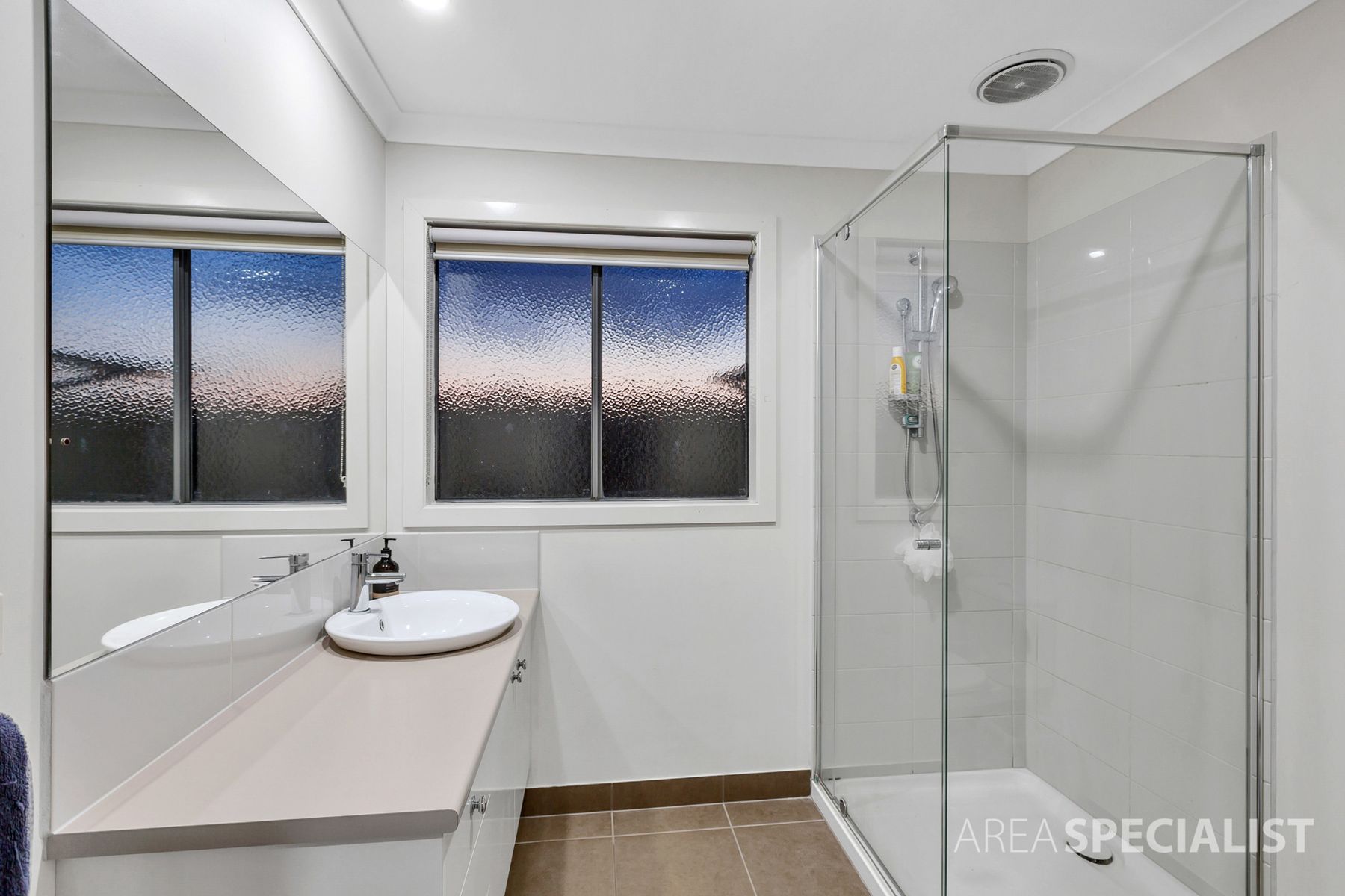22 Calabrese Circuit, Clyde North, VIC 3978, Clyde North - Thumbnail 6