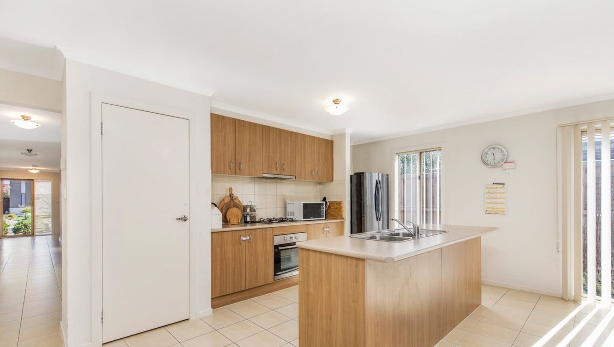 3 Airlie Avenue, Point Cook VIC 3030, Point Cook - Thumbnail 3