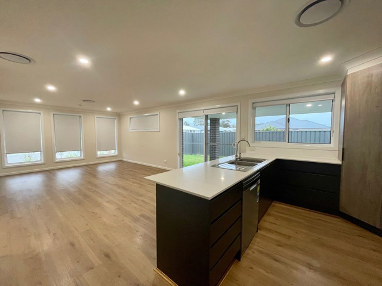 20 Sunset Drive, Thornton NSW 2322, Thornton - Thumbnail 2