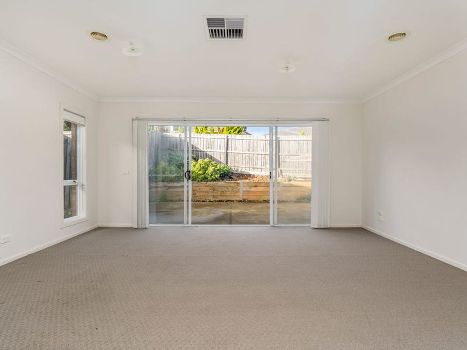 3/11-15 Silverdale Drive, Bacchus Marsh VIC 3340, Bacchus Marsh - Thumbnail 4