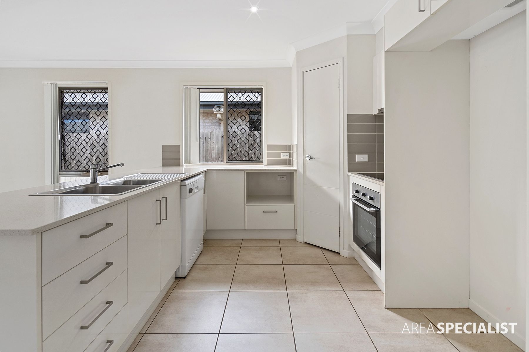 8 Beaumont Drive, Pimpama, QLD 4209, Pimpama - Thumbnail 5