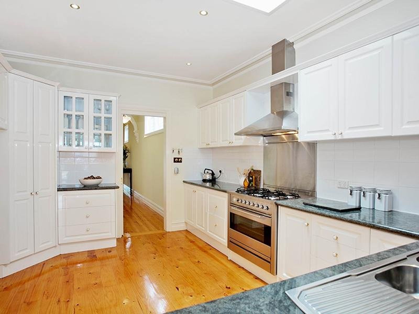 120 St Leonards Road, Ascot Vale - Thumbnail 3