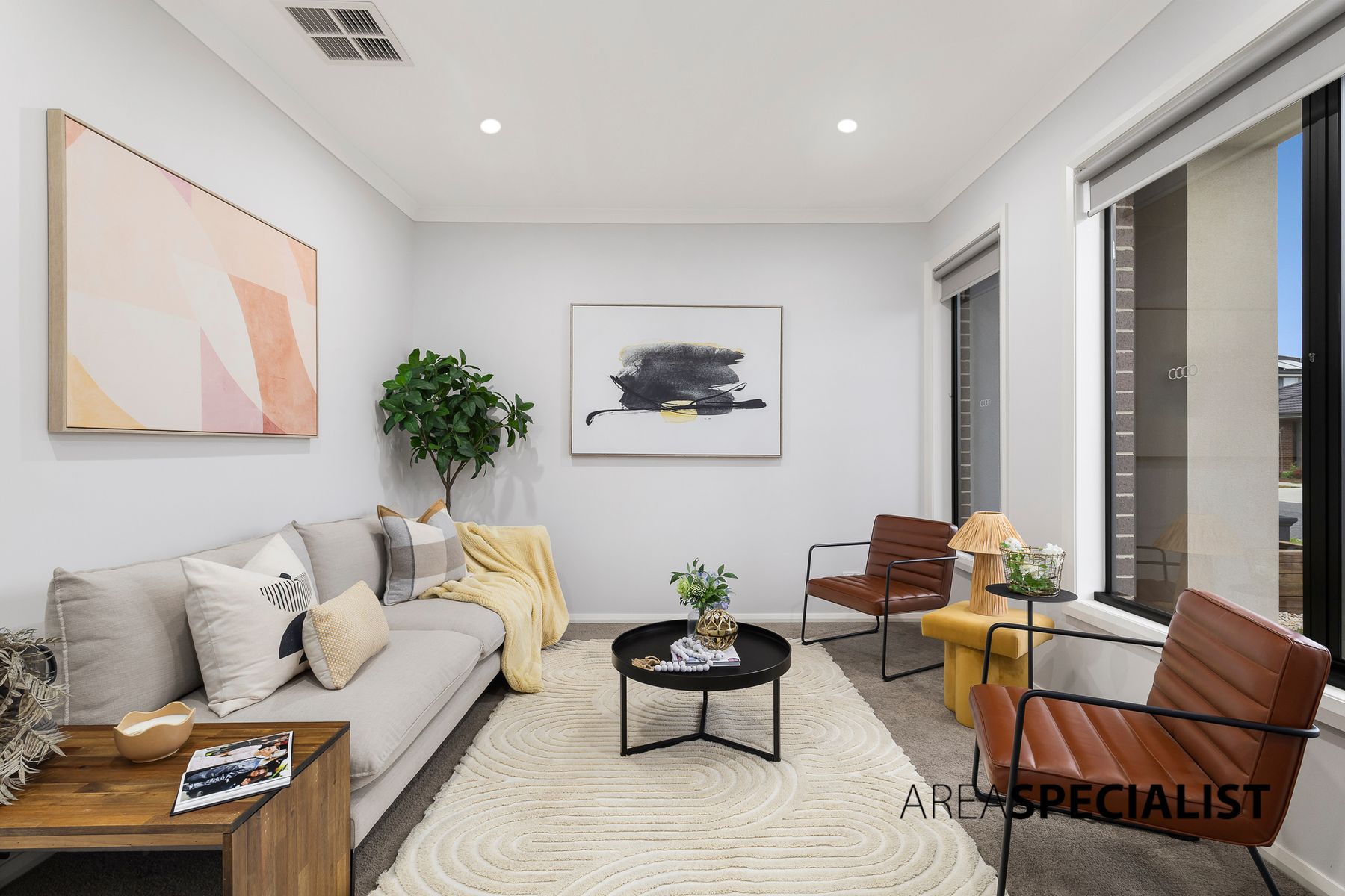 17 Whispering Way, Clyde North, VIC 3978, Clyde North - Thumbnail 2