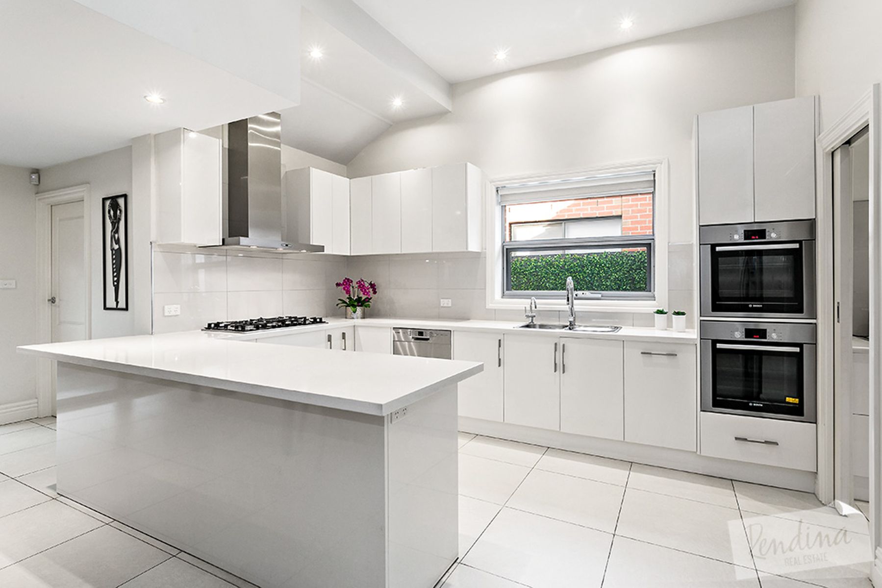 52 Mascoma Street, Strathmore - Thumbnail 2