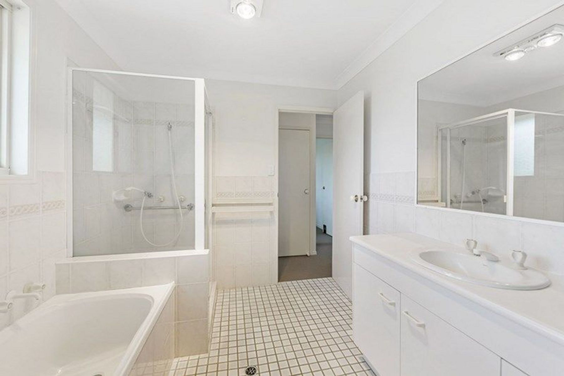 20/199 Kennedy Drive, Tweed Heads West NSW 2485, Tweed Heads West - Thumbnail 4
