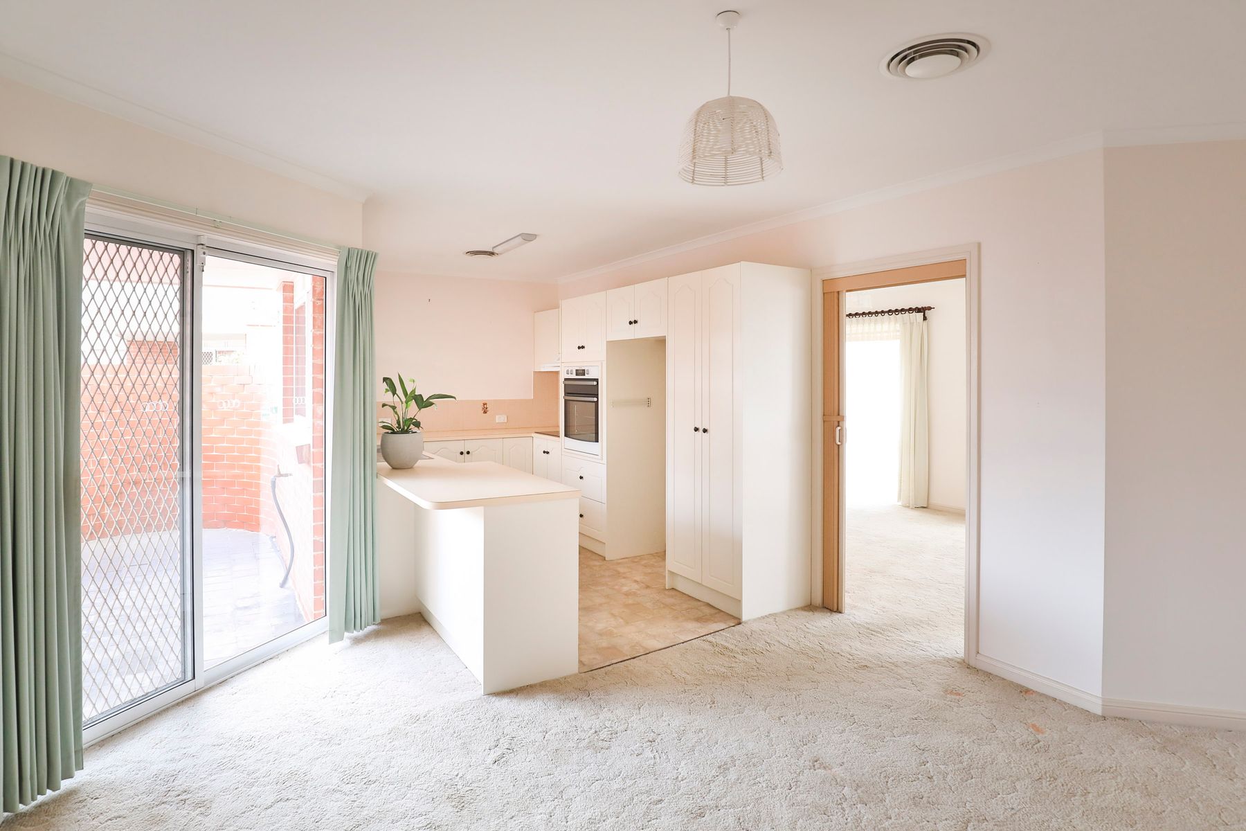1/8 Chaffey Avenue, Mildura - Thumbnail 2