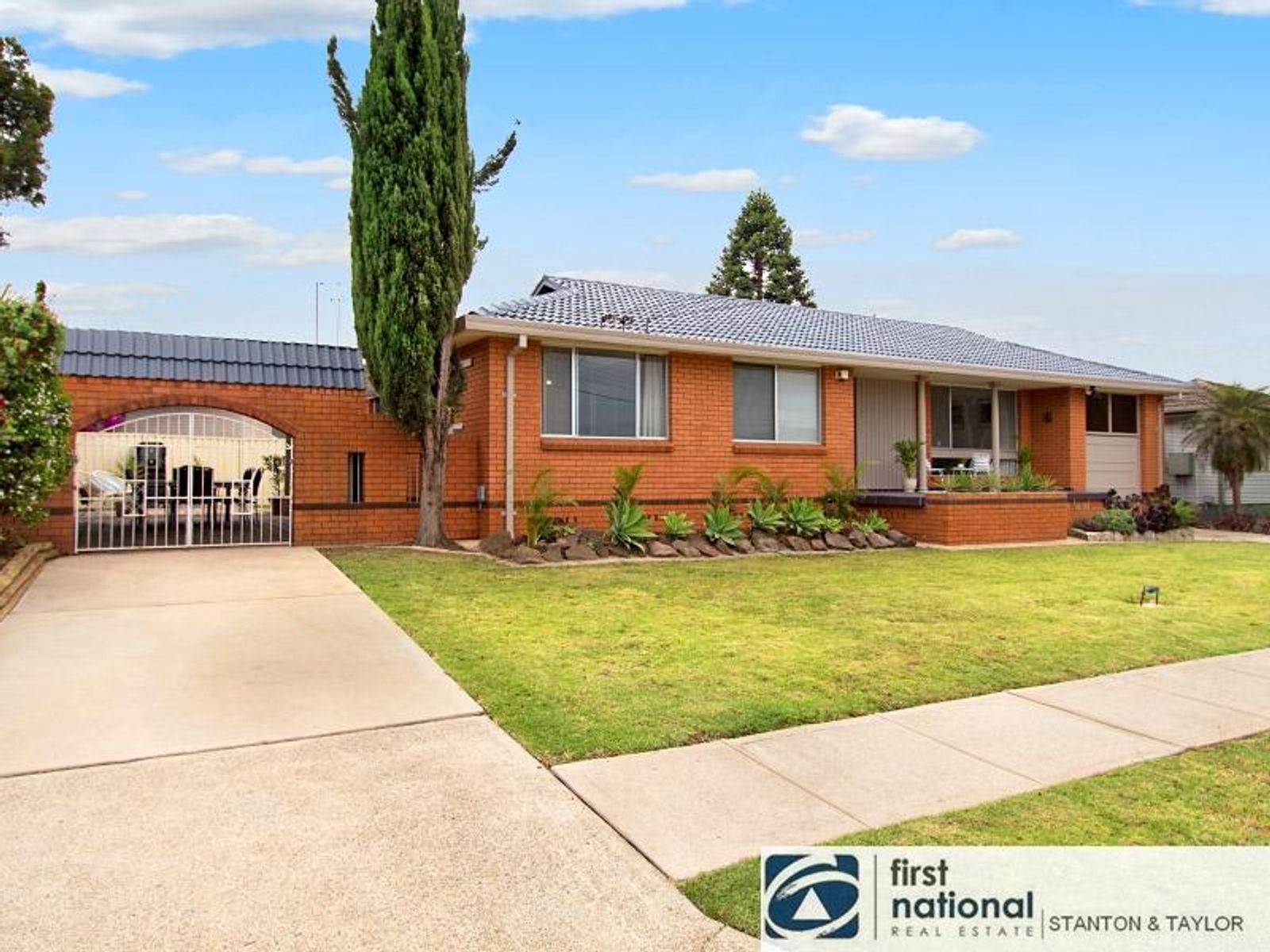 11 Herbert Street, Cambridge Park - Thumbnail 4