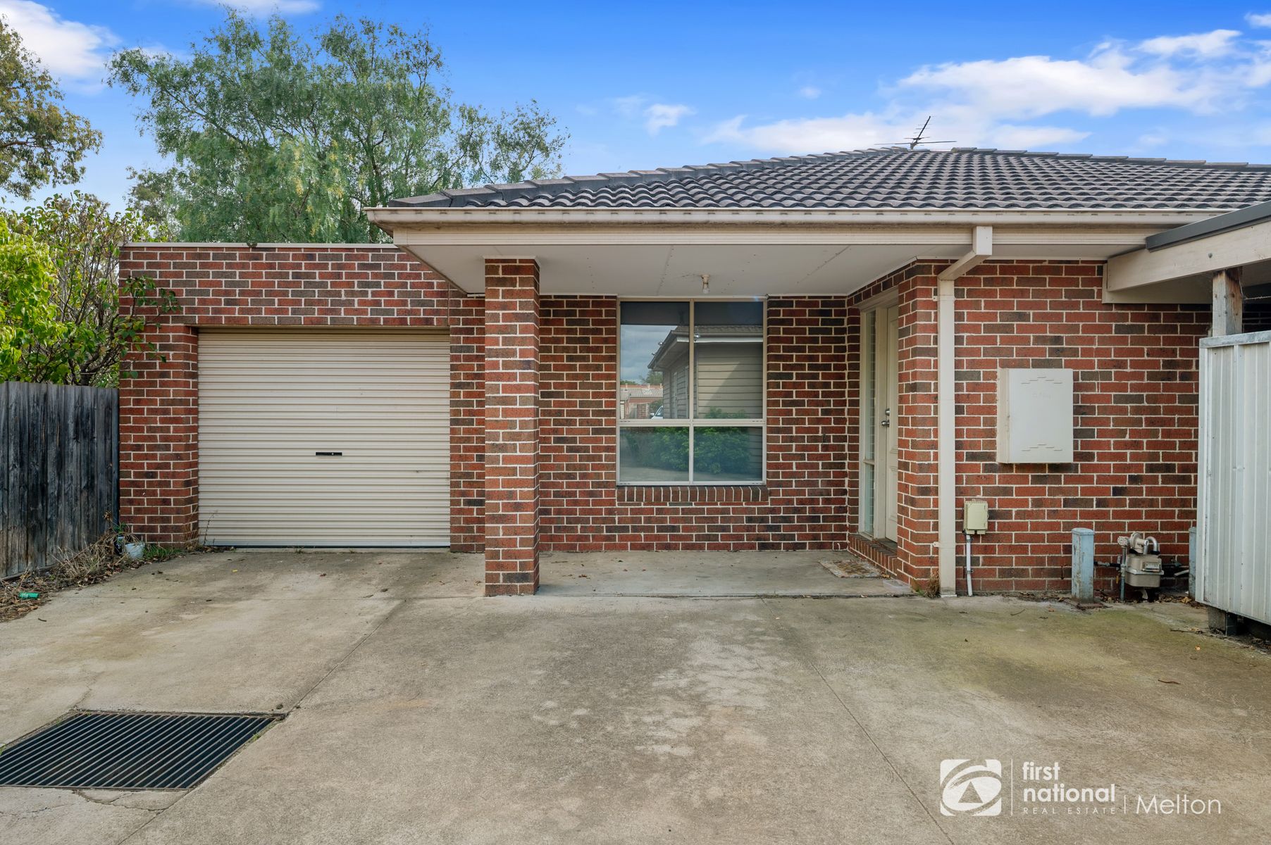 2/61 Station Road, Melton South VIC 3338