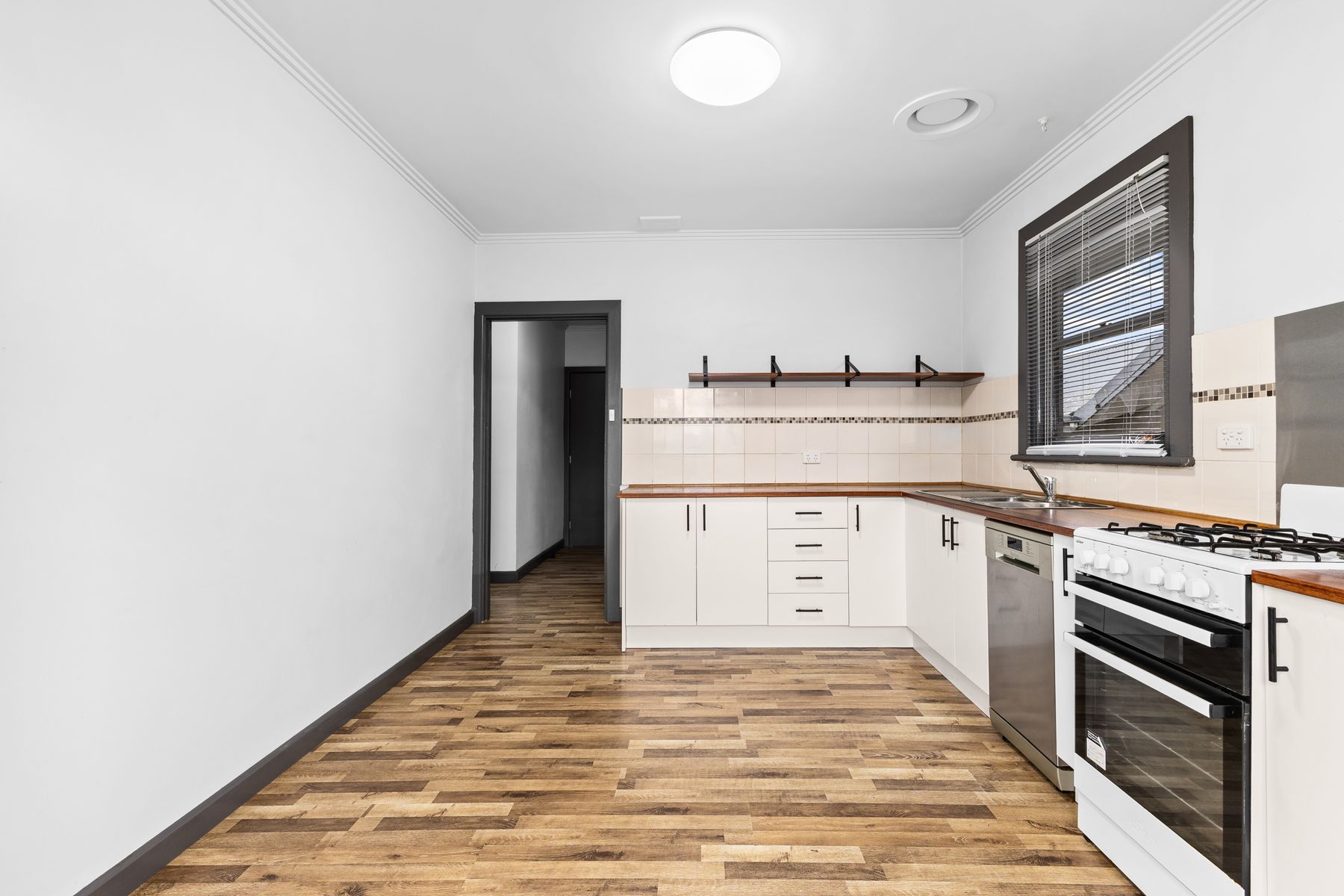 21 Riley Street, Traralgon VIC 3844, Traralgon - Thumbnail 3