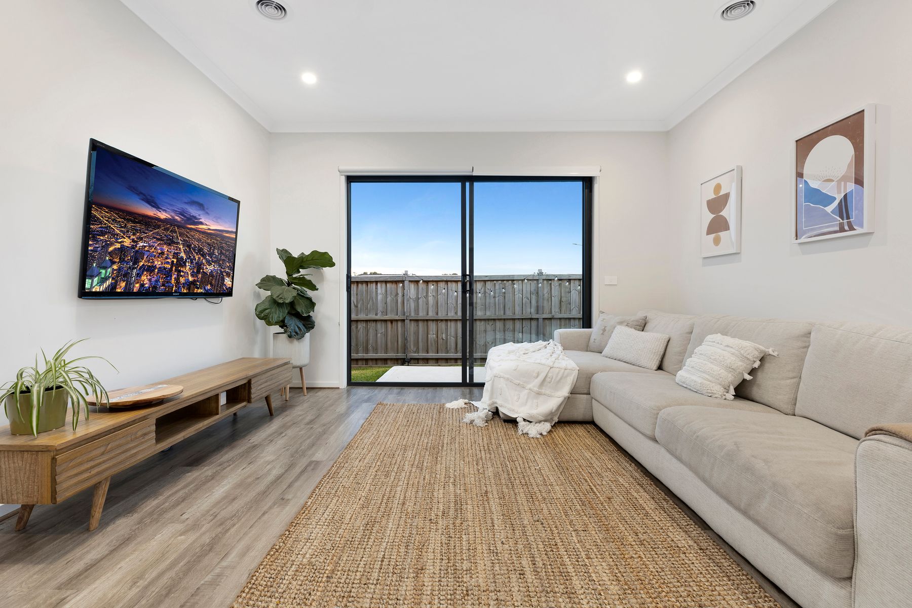 30 Garrard Crescent, Clyde, VIC 3978, Clyde - Thumbnail 3