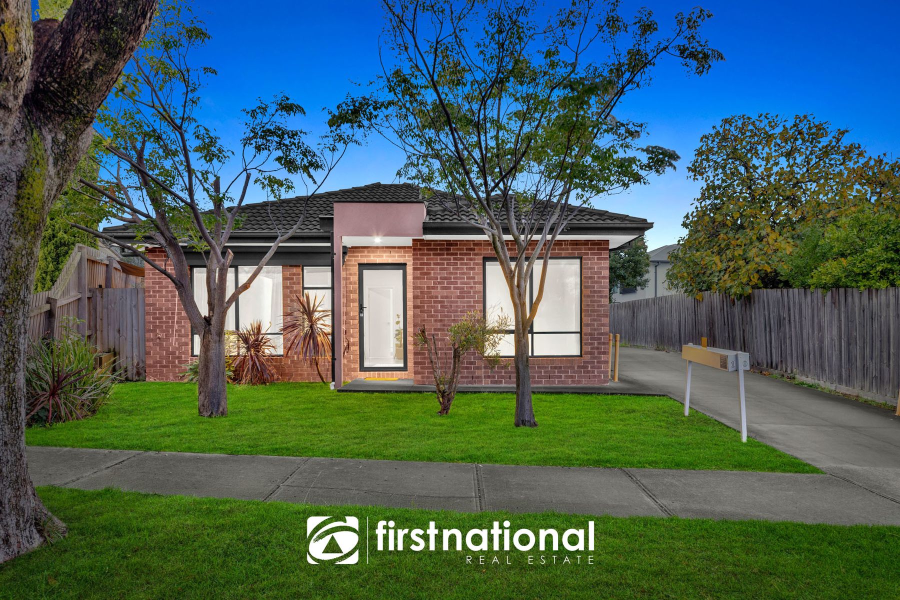 1/10 Myrtle Grove, Doveton VIC 3177, Doveton - Thumbnail 2