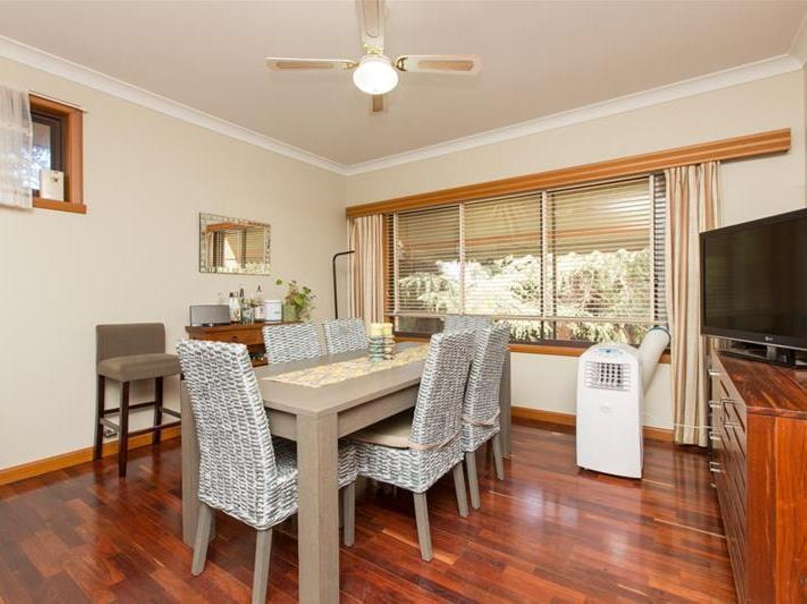 244 Cureton Avenue, Nichols Point - Thumbnail 3