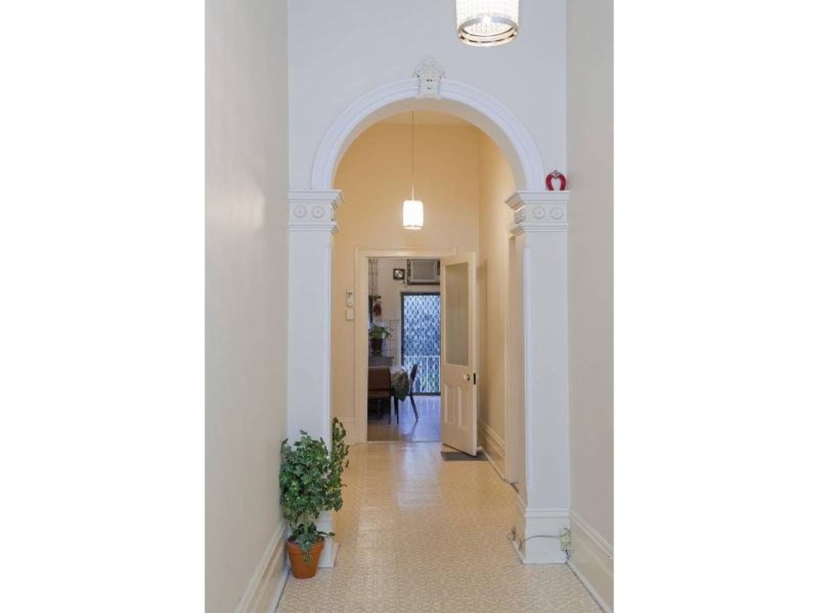 46 Ngarveno Street, Moonee Ponds - Thumbnail 6