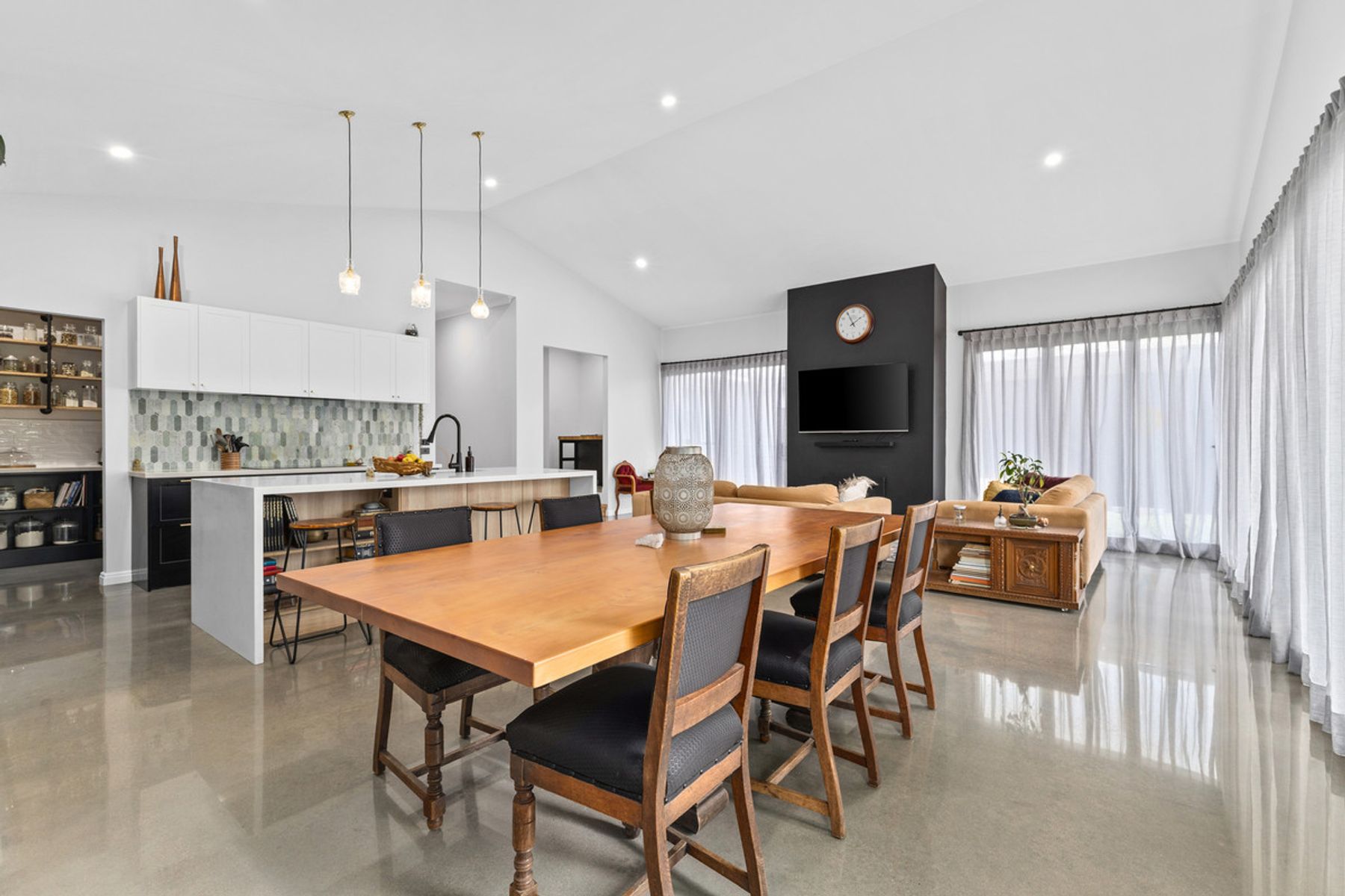 17 Gordon Street, Traralgon VIC 3844, Traralgon - Image 1