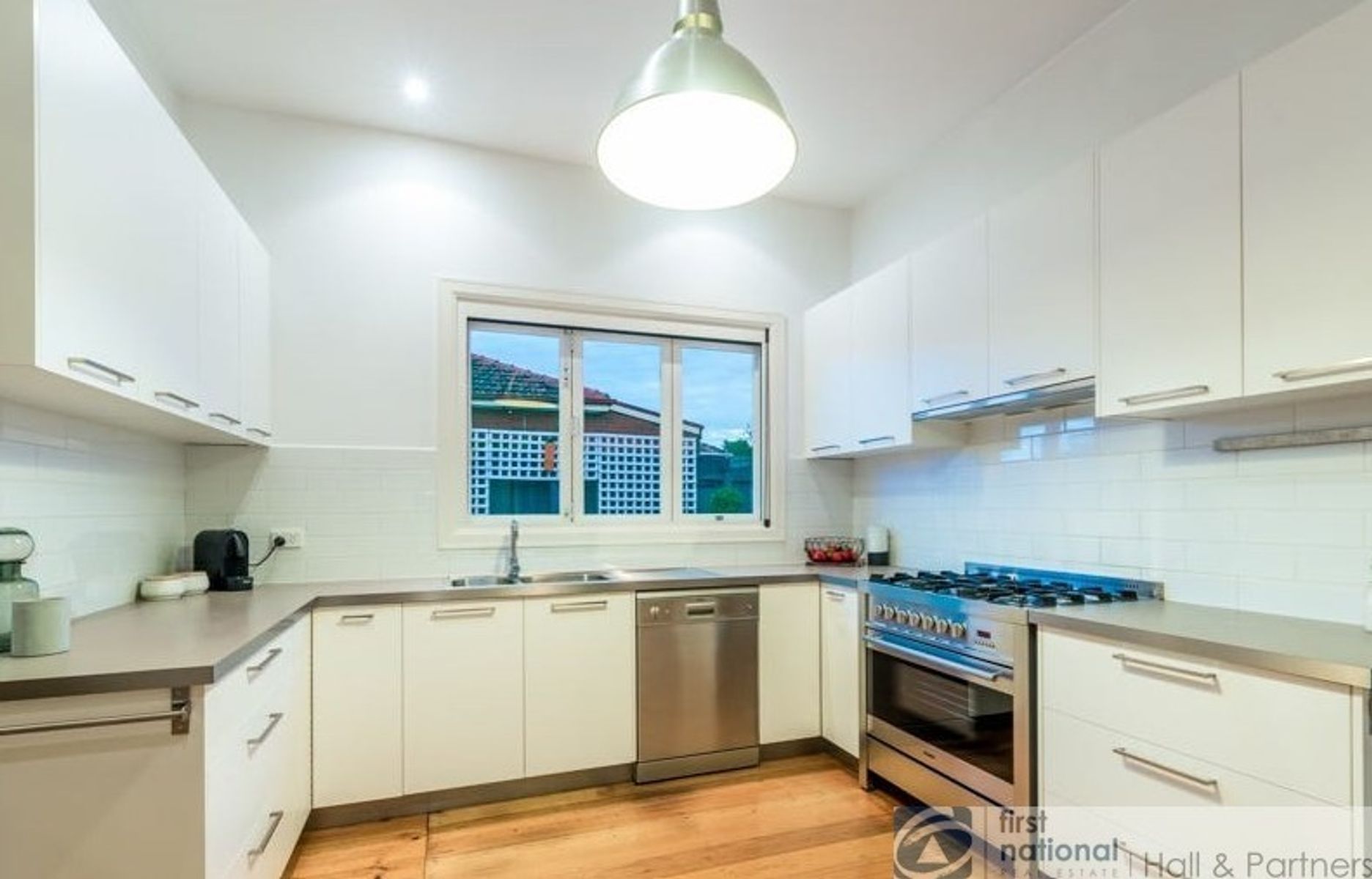 1/70 Cleeland Street, Dandenong VIC 3175, Dandenong - Thumbnail 2