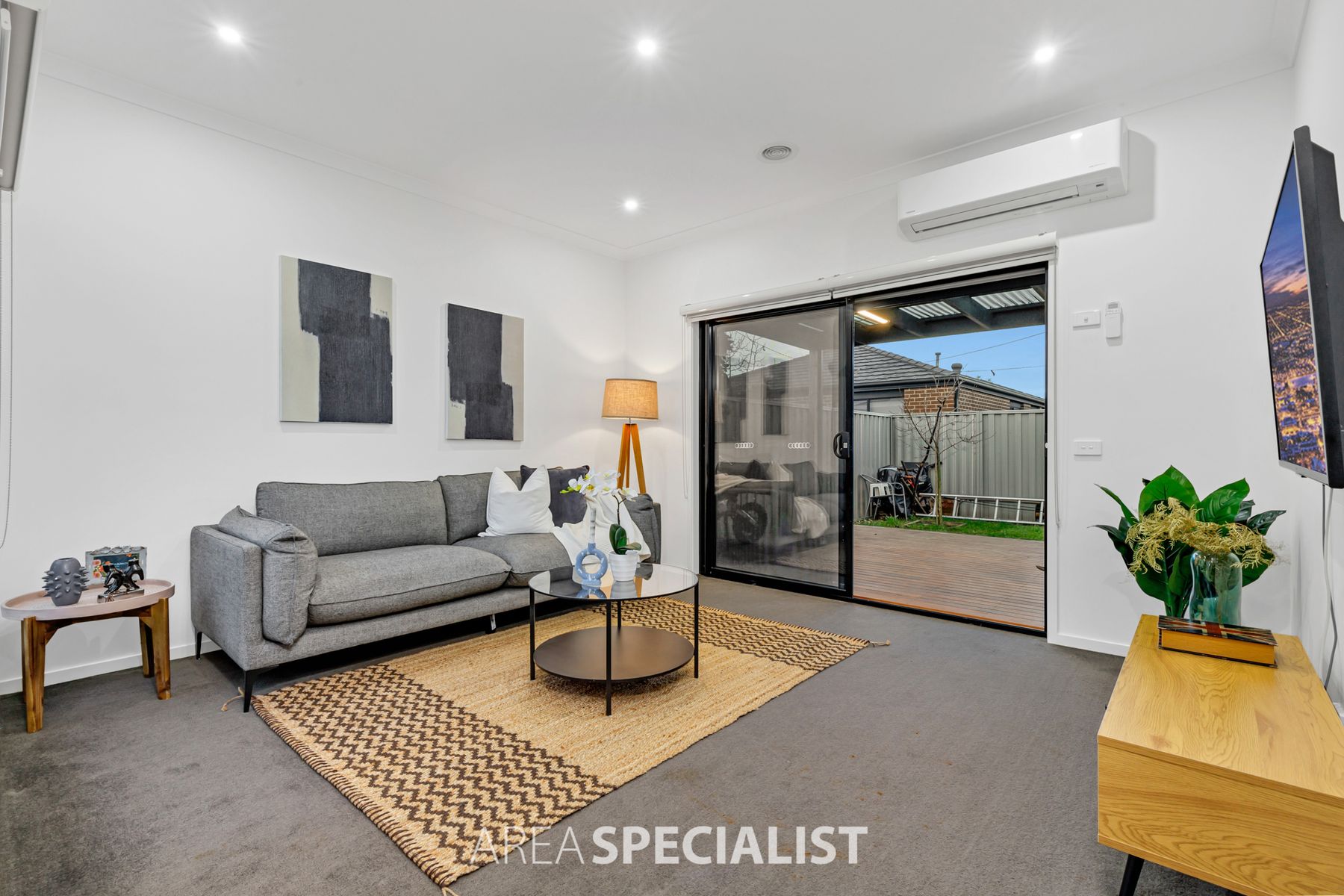 8 Starling Street, Cranbourne East, VIC 3977, Cranbourne East - Thumbnail 5