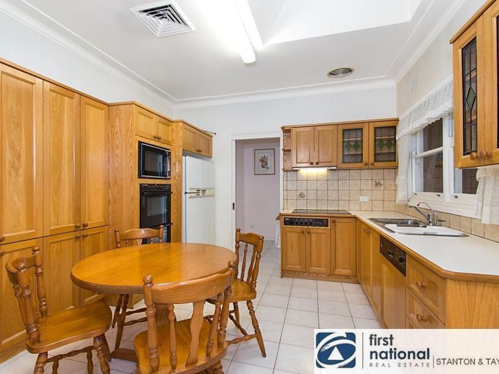 1 Panorama Road, Penrith - Thumbnail 2
