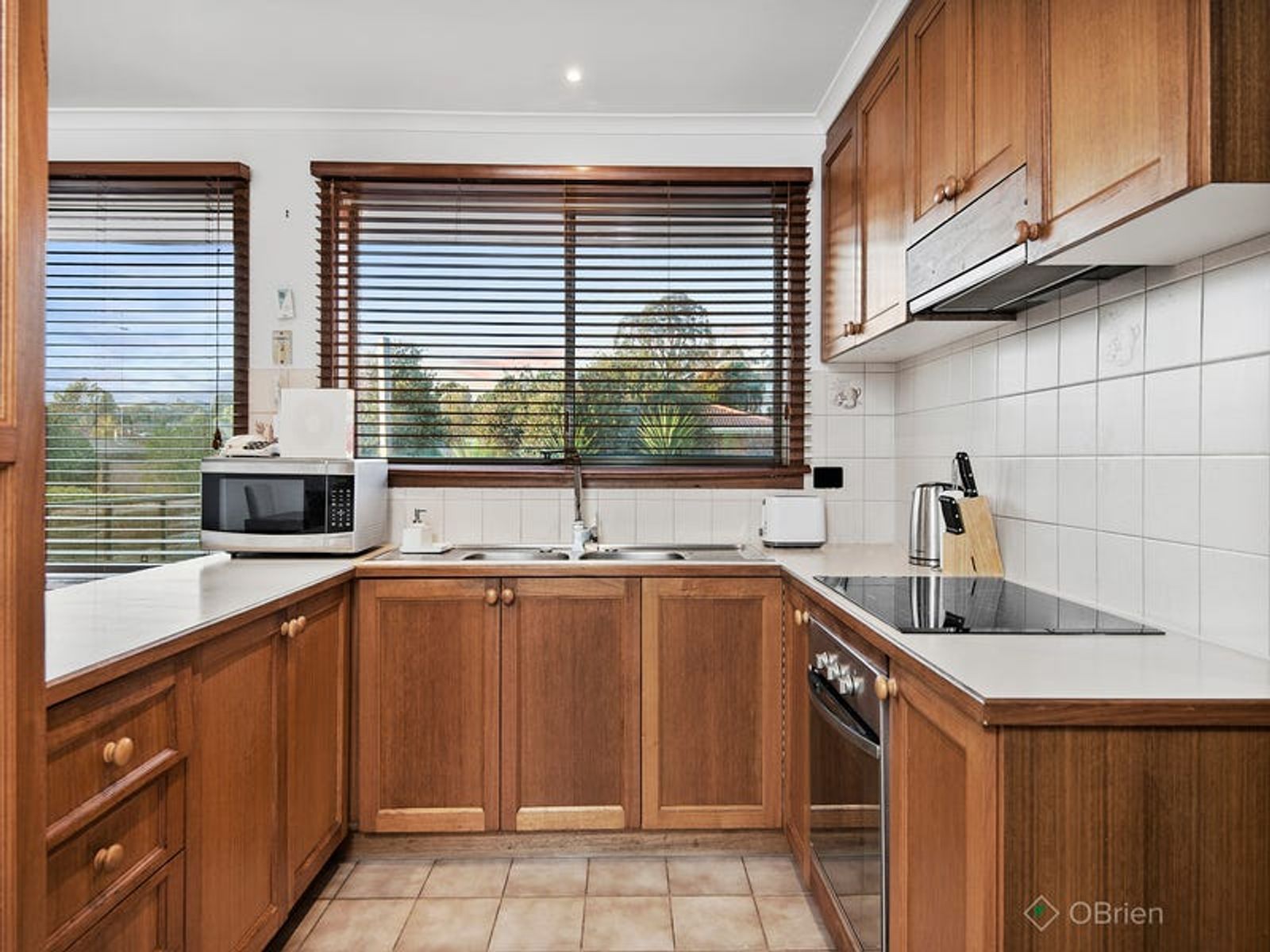 1/3 Arthur Phillip Drive, Endeavour Hills, VIC 3802, Endeavour Hills - Thumbnail 3
