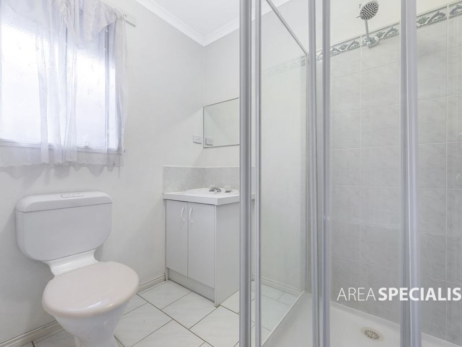 33 CORNWELL CRESCENT, Cranbourne East, VIC 3977, Cranbourne East - Thumbnail 8
