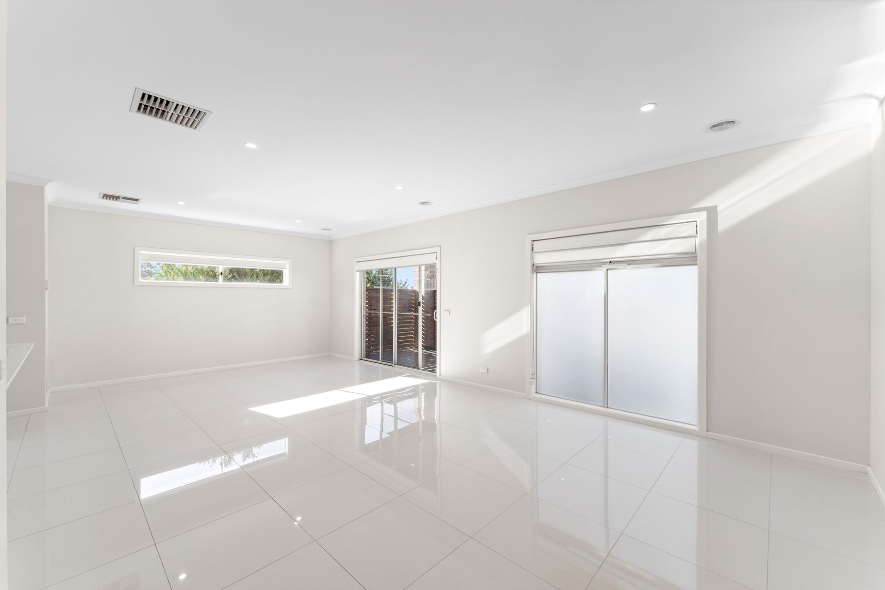 8 Benwerren Close, Strathdale, VIC 3550, Strathdale - Thumbnail 2