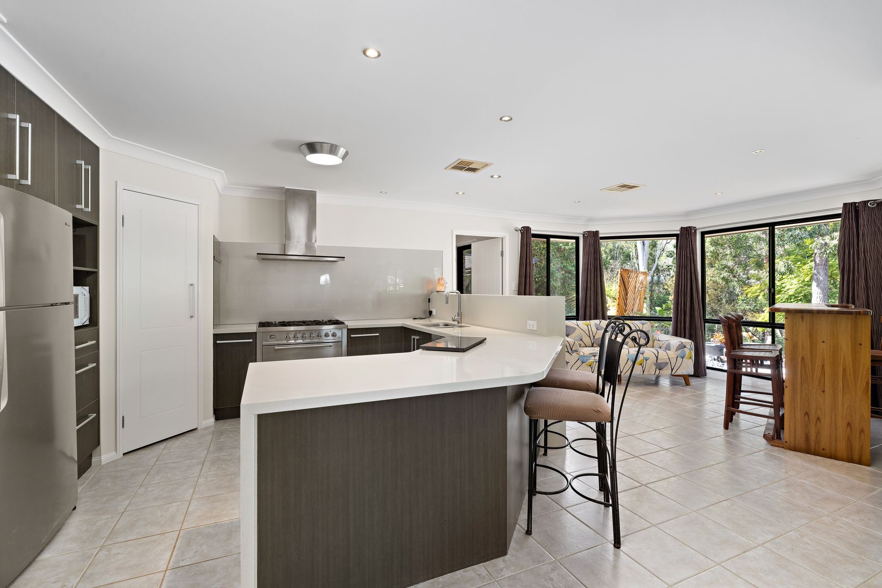 12 Grevillea Street, Redland Bay QLD 4165, Redland Bay - Thumbnail 7